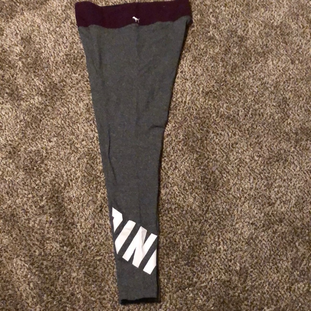 VS Pink yoga leggings